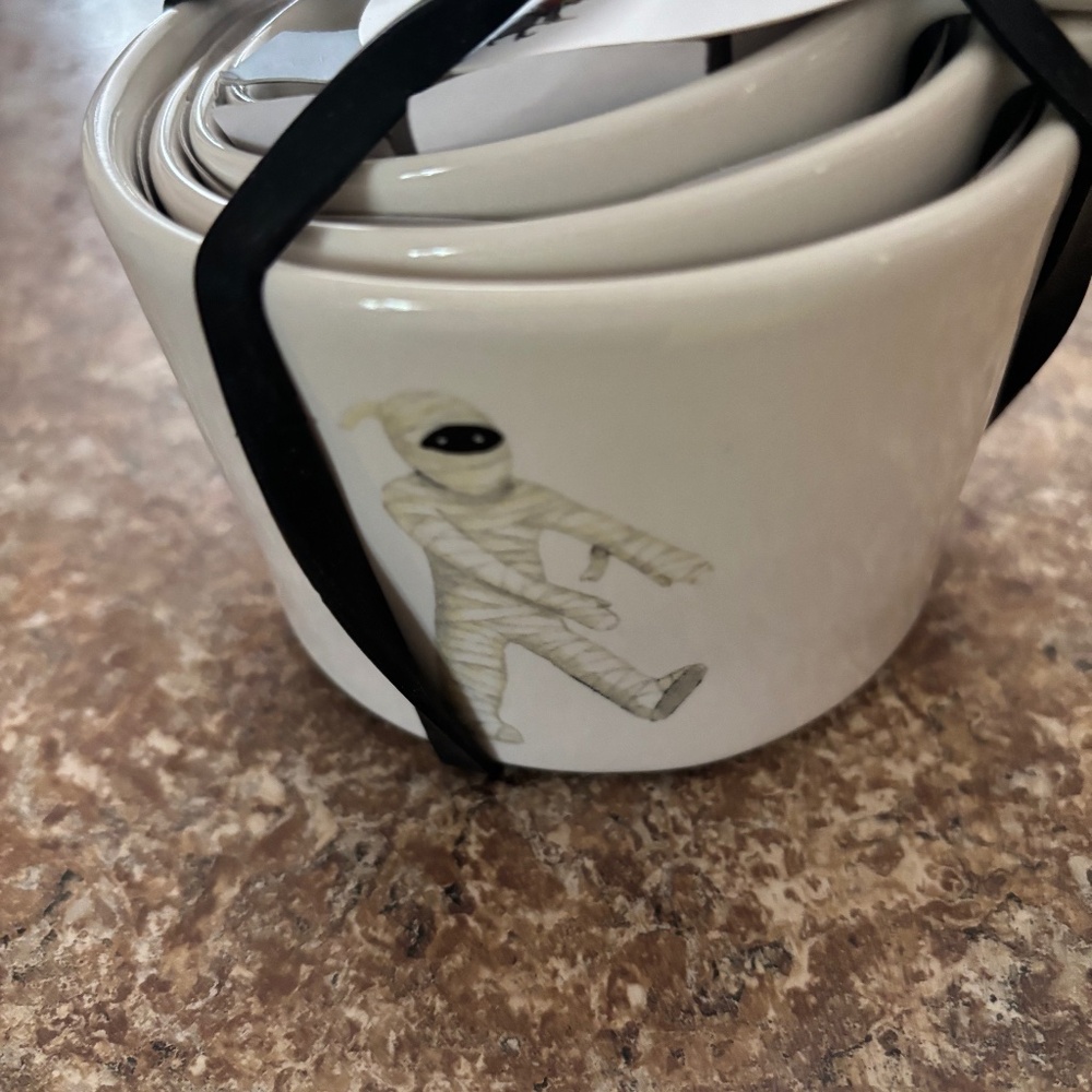 Rae Dunn NWT Halloween Mummy Nesting Cups with 4 different characters